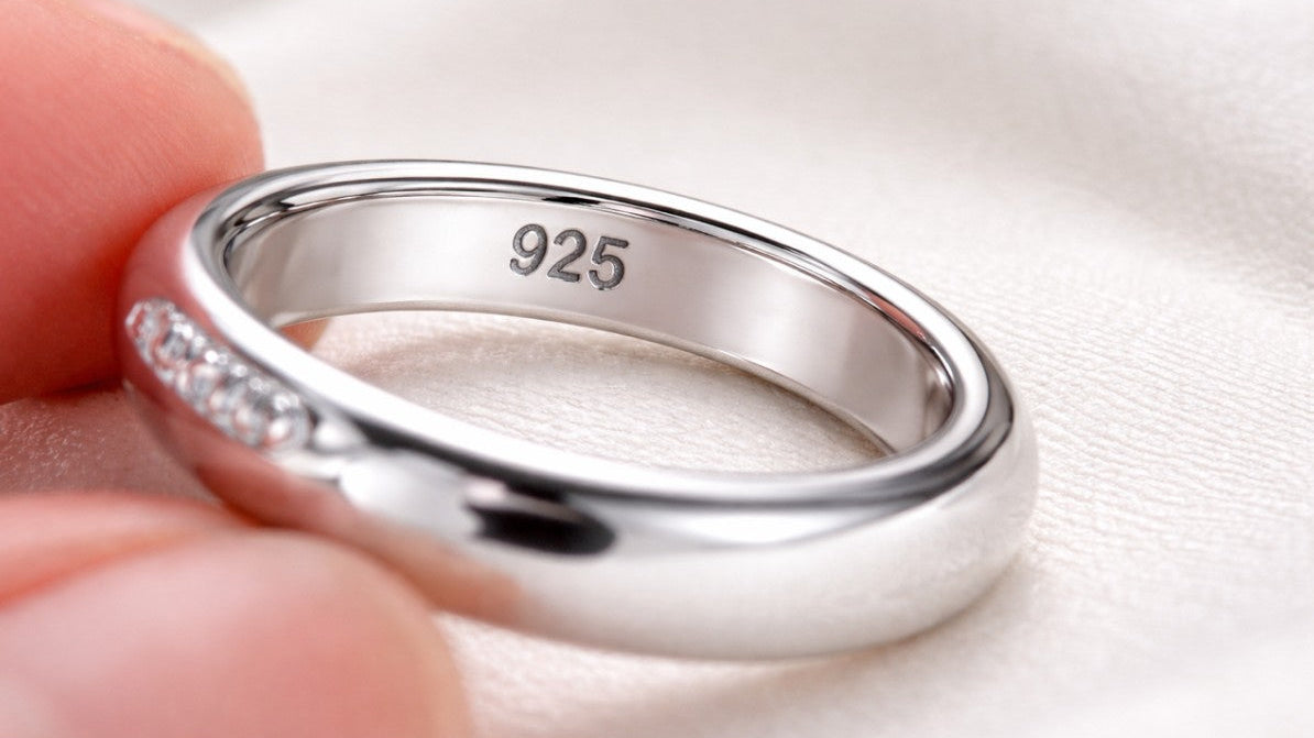 Woran erkennt man hochwertigen Silberschmuck?