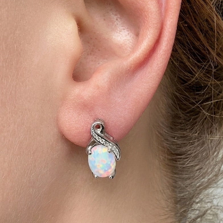 OPALINE • Opal-Ohrringe mit buntem Farbenspiel